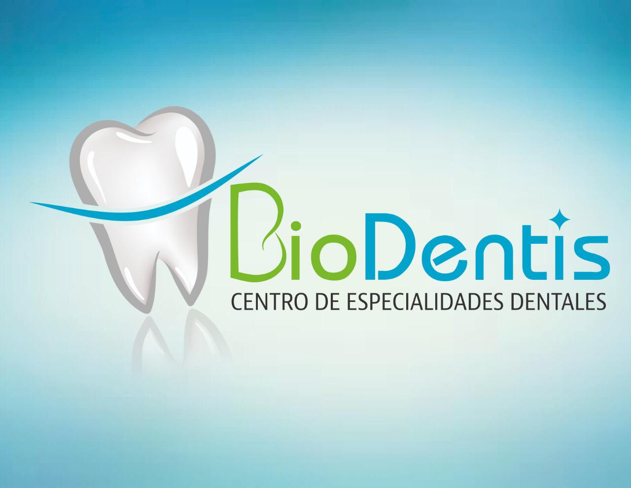 Dra. Elena Raudales Martínez