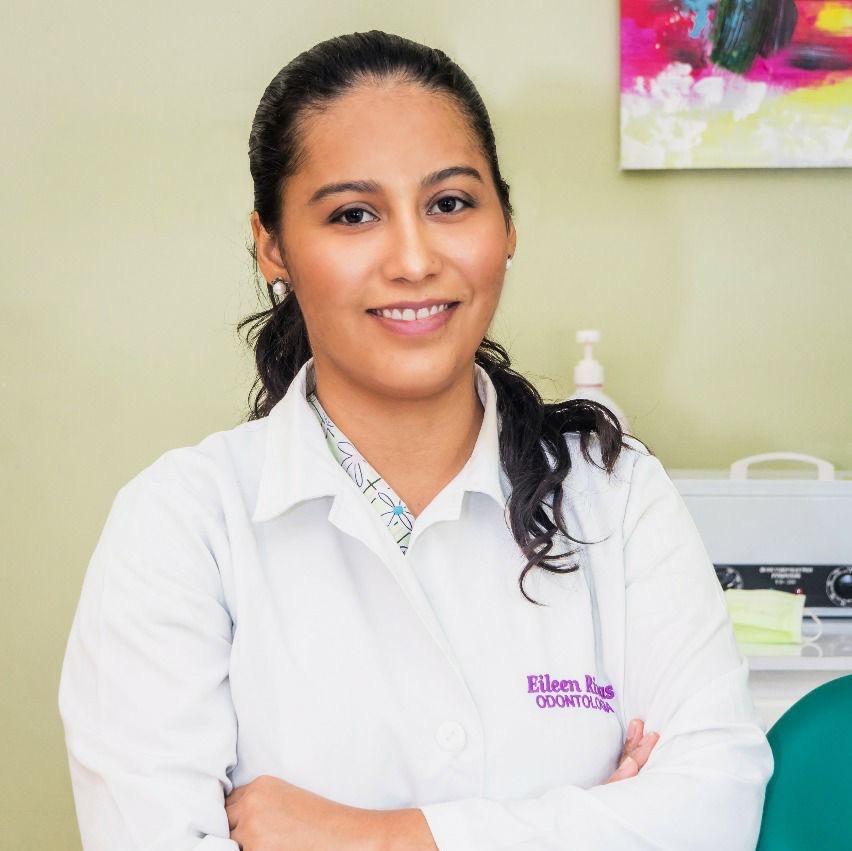 Dra. Eileen Sagrario Rivas Hara