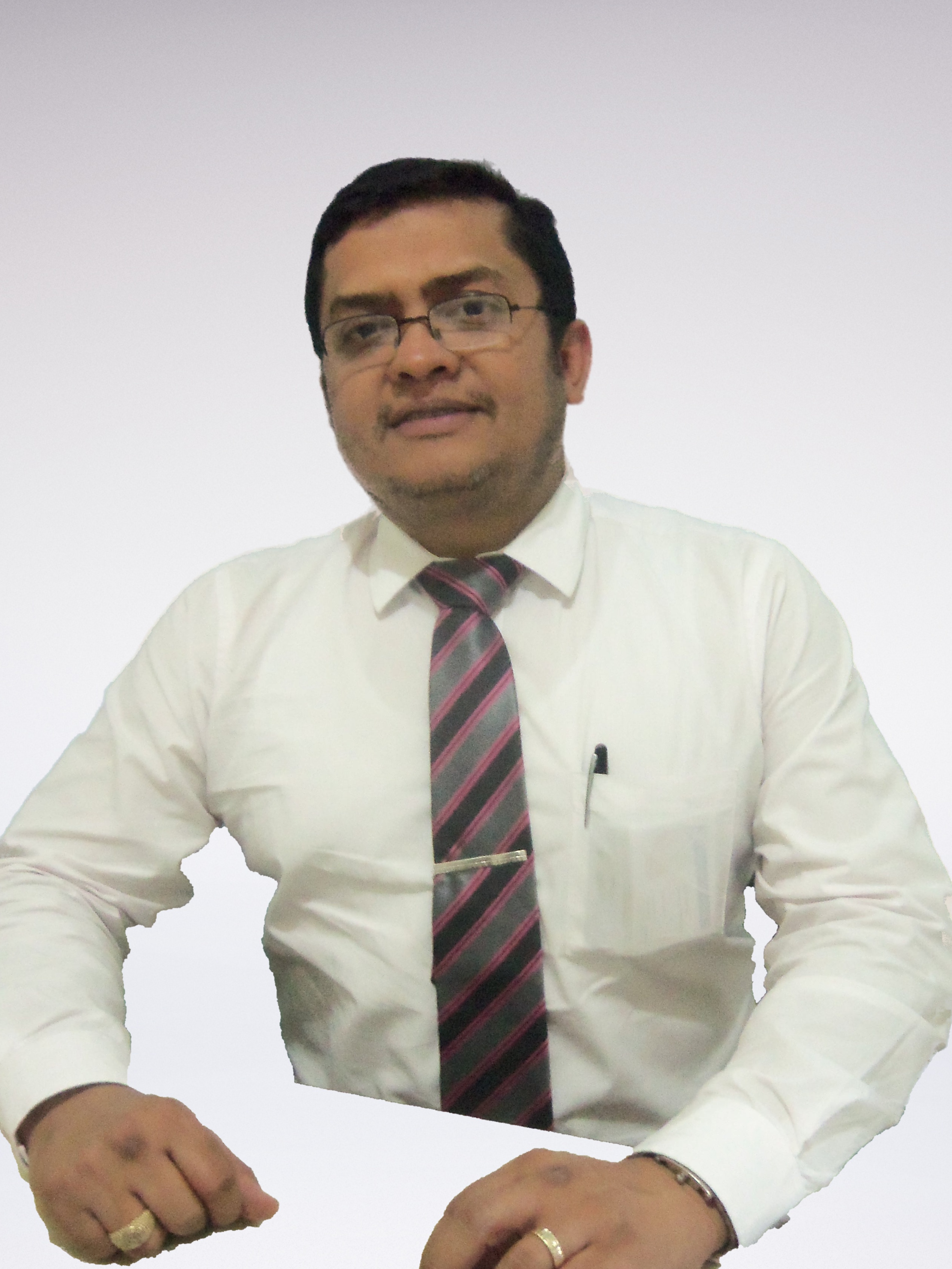 Dr. Carlos 	 Ochoa Fletes