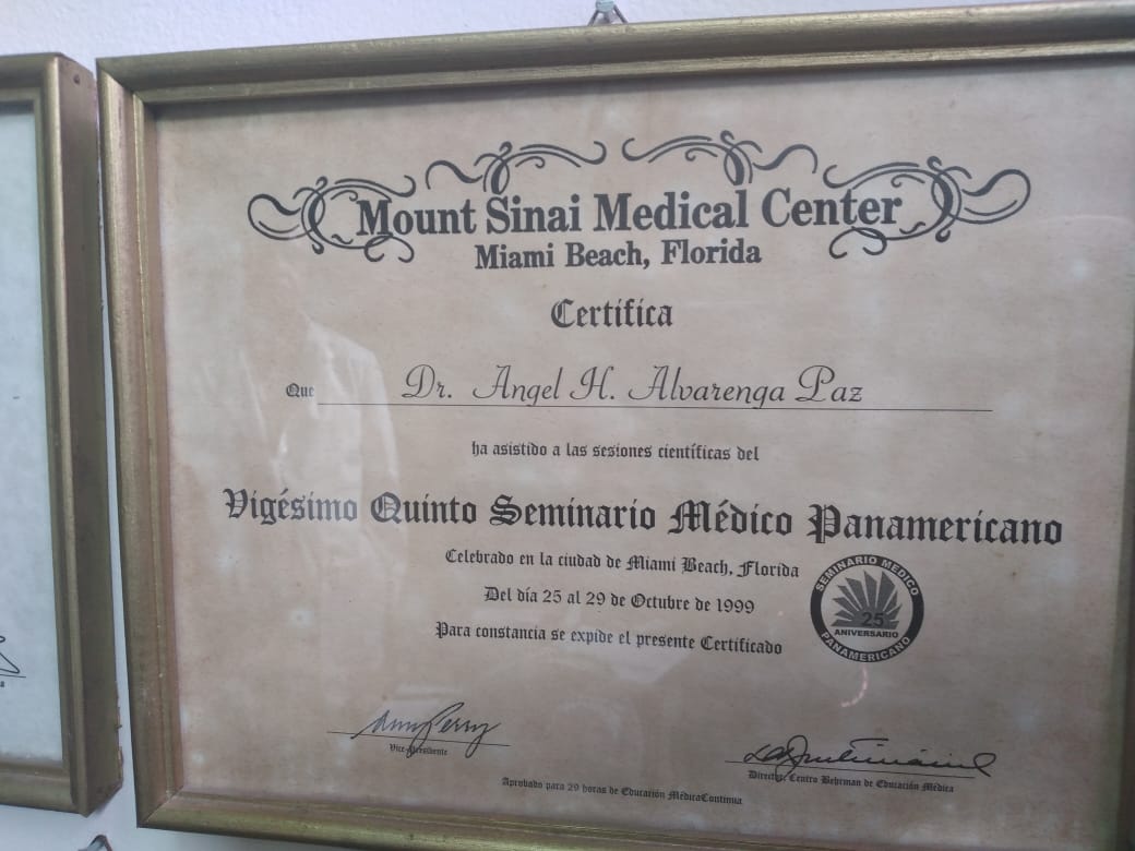 Diploma de Participación por el Vigésimo Quinto Seminario Médico Panamericano