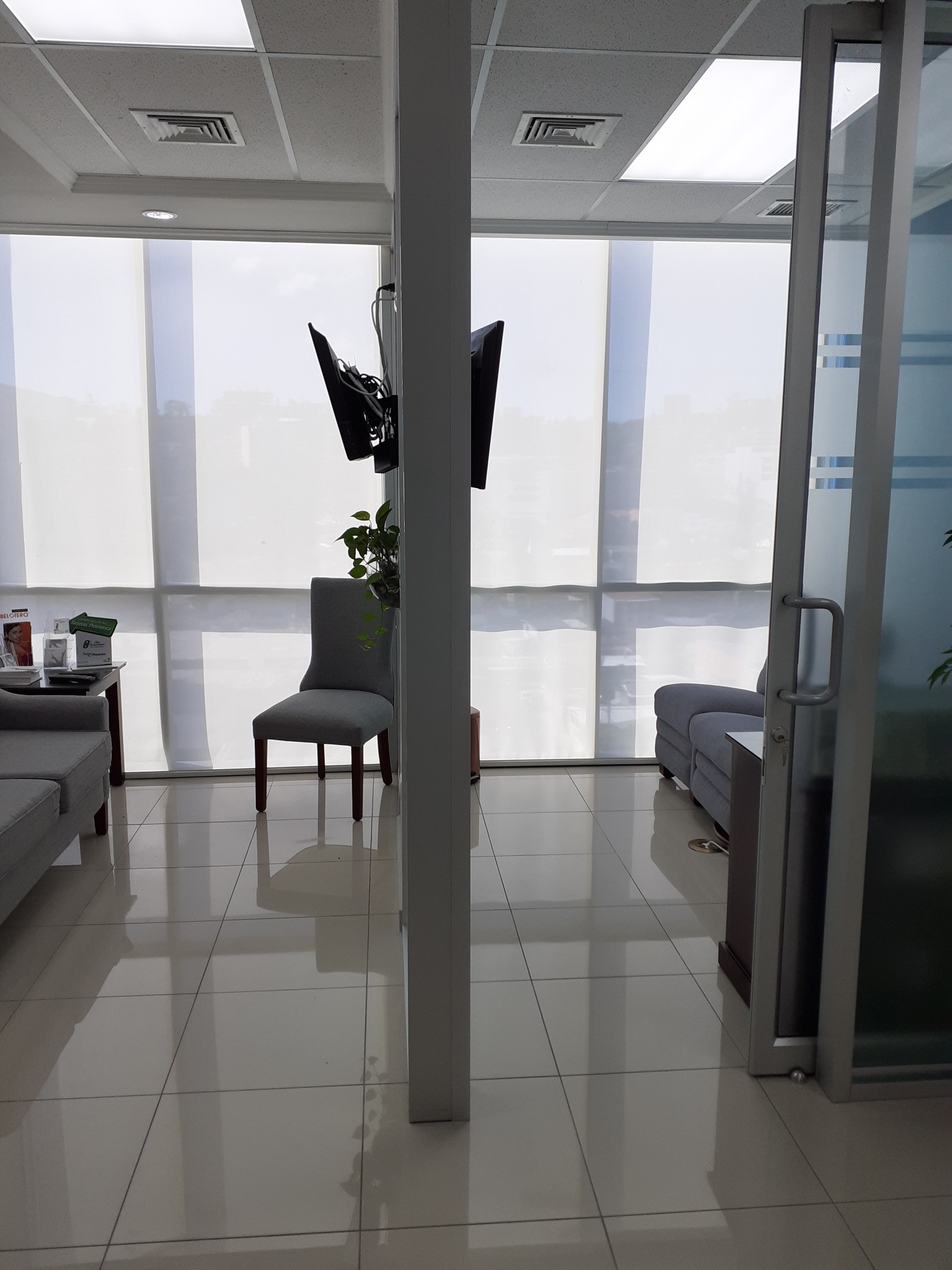 Centro Morazan,area de espera paciente quirurgico/estetica